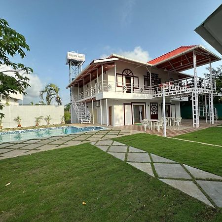 Villa Wistaria- Luxury 7Bhk Villa With Private Pool Alībāg Exterior photo